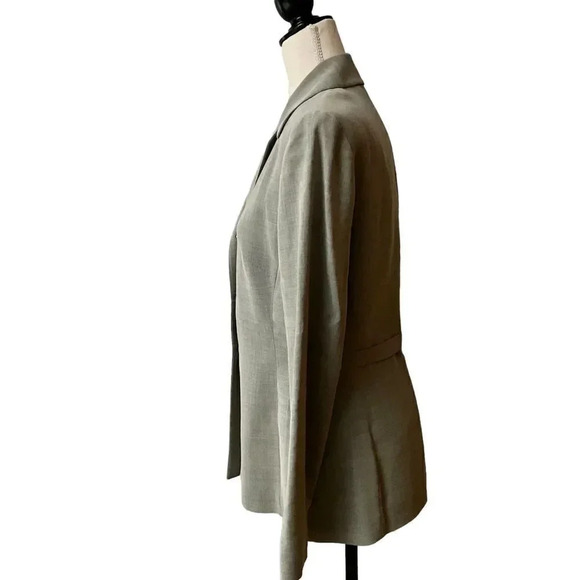 Tahari Gray Wool Blend Vintage Blazer Hidden Buttons Size 8 Classic Workwear - Picture 2 of 14